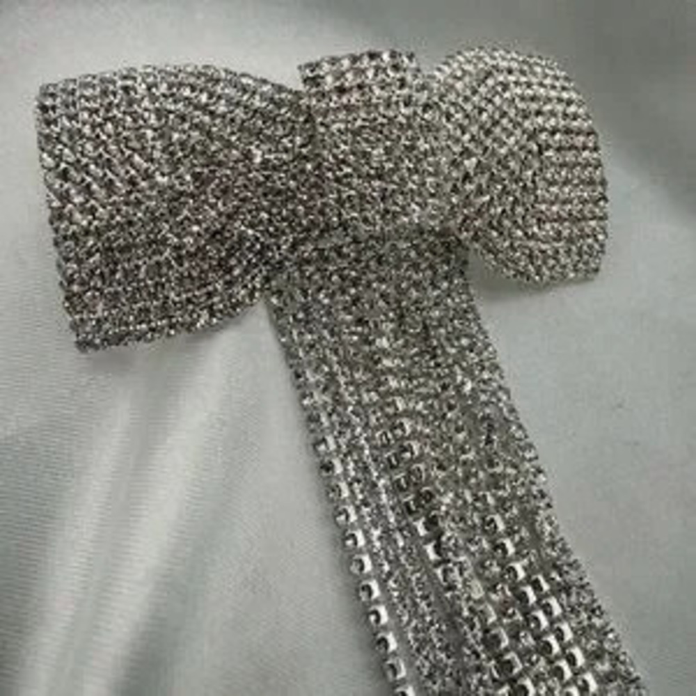 Wedding Party Sparkling Silver Rhinestone Bow